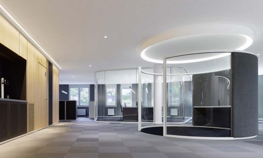 辦公室裝修施工電路鋪設(shè)的注意事項(xiàng)有哪些?辦公室橡膠地板的施工工藝是什么?